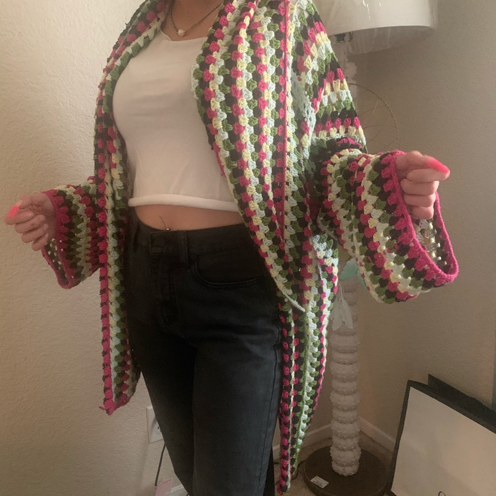 Cardigan - Picture 8 of 8